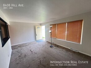 8408 Hill Ave in St. Louis, MO - Building Photo - Building Photo