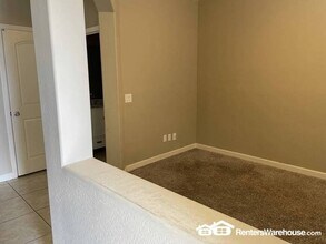 3418 E Captain Dreyfus Ave in Phoenix, AZ - Building Photo - Building Photo