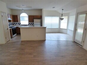 15431 Quinley Dr in Austin, TX - Building Photo - Building Photo