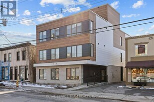 506 Gladstone Ave in Ottawa, ON - Building Photo
