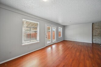 2315 Overland Ln-Unit -2315 Overland Lane in Arlington, TX - Building Photo - Building Photo
