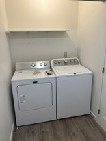 981 E Snohomish Ave in Wasilla, AK - Building Photo