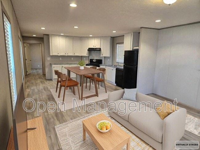 4511 Dirt Rd in Joplin, MO - Building Photo - Building Photo