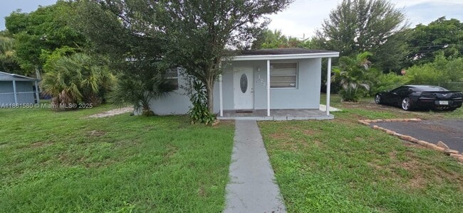 1221 NW 23rd Terrace in Fort Lauderdale, FL - Building Photo - Building Photo