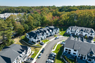 Sagamore at Mills Pond in Woodbury, NY - Building Photo - Building Photo