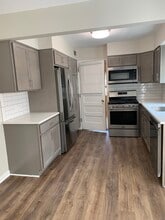 5338 W Sunnyside Ave, Unit #2 in Chicago, IL - Building Photo - Building Photo