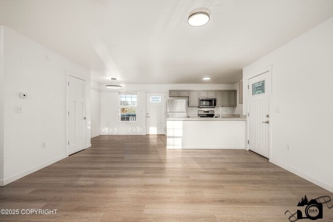 1635 S Pollywog Pl in Wasilla, AK - Building Photo - Building Photo