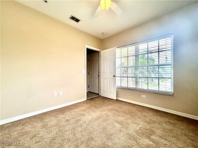 property at 909 SW 47th Terrace