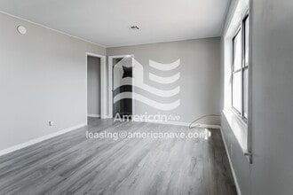 4540 S 31st W Ave in Tulsa, OK - Foto de edificio - Building Photo