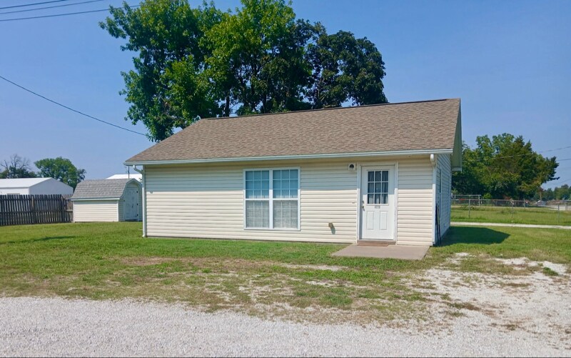 822 Katherine Ave in Joplin, MO - Building Photo