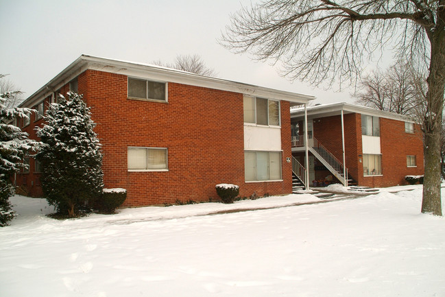 10400 Whittier St in Detroit, MI - Building Photo - Primary Photo