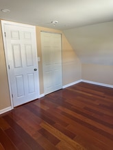 43 Russett Ln in Levittown, PA - Foto de edificio - Building Photo