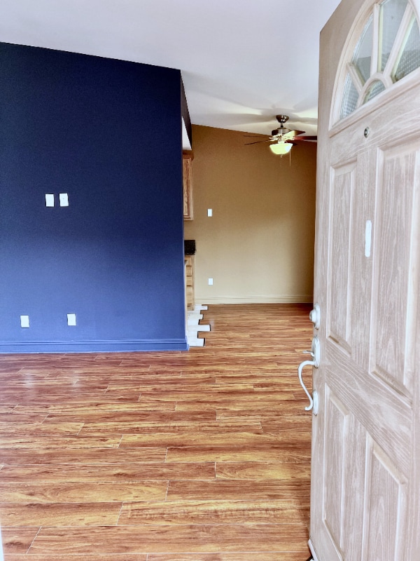 property at 4224 Florida St