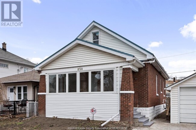 850 Ellrose Ave in Windsor, ON - Building Photo - Building Photo