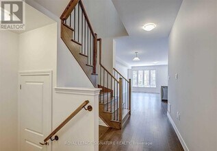 1183 Restivo Ln in Milton, ON - Building Photo - Building Photo