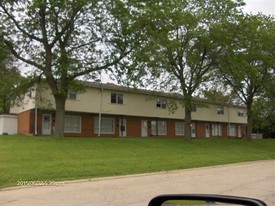 Eastridge Apartments in Rockford, IL - Building Photo