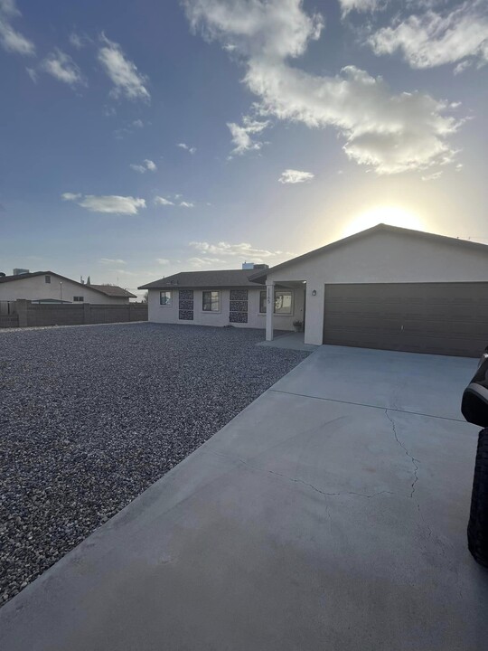 1165 Sunny Ridge Dr in Lake Havasu City, AZ - Building Photo