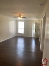 155 Dogwood Pointe Dr in McMinnville, TN - Foto de edificio - Building Photo