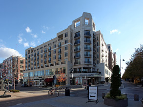 One National Harbor in Oxon Hill, MD - Building Photo - Building Photo