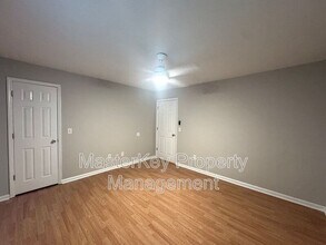 619 E Horne St in Clayton, NC - Building Photo - Building Photo
