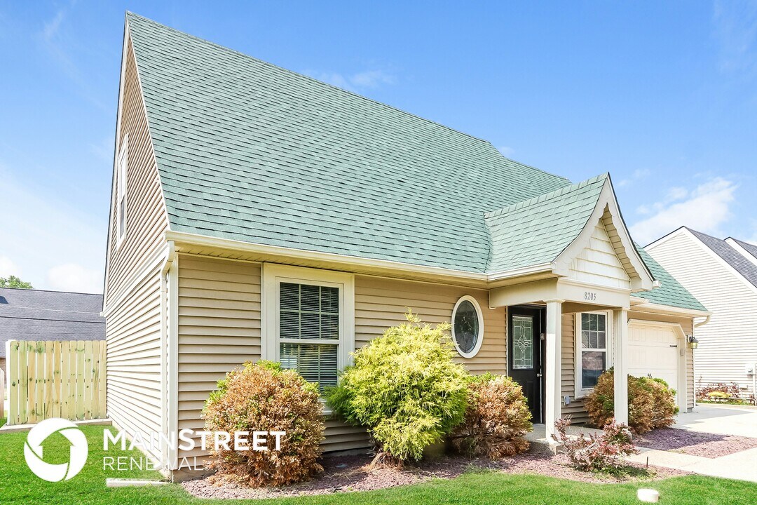8205 Rachel Ln in Sellersburg, IN - Building Photo