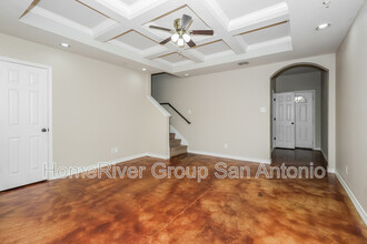 6322 Attucks Ln in San Antonio, TX - Building Photo - Building Photo