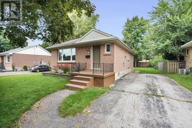 property at 638 Tennent Ave