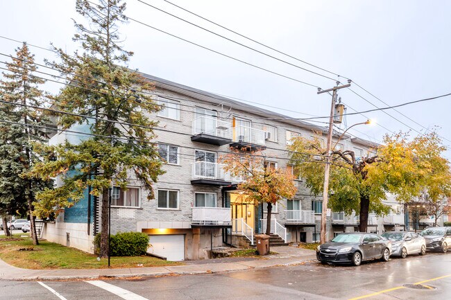 5450 West Broadway Rue in Montréal, QC - Building Photo - Building Photo