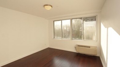 286 Stanhope St-Unit -2n in Brooklyn, NY - Building Photo - Building Photo