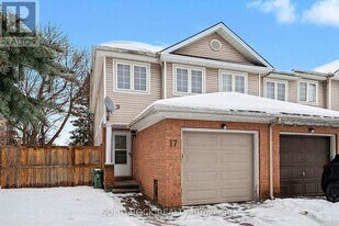 17 Festive Private in Ottawa, ON - Building Photo