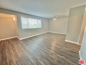 1804 N Alvarado St-Unit -5 in Los Angeles, CA - Building Photo - Building Photo