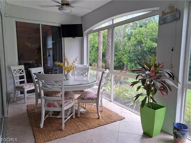 property at 11037 Harbour Yacht Ct