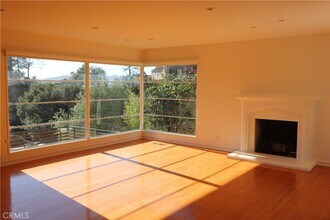 703 Luton Dr in Glendale, CA - Building Photo - Building Photo