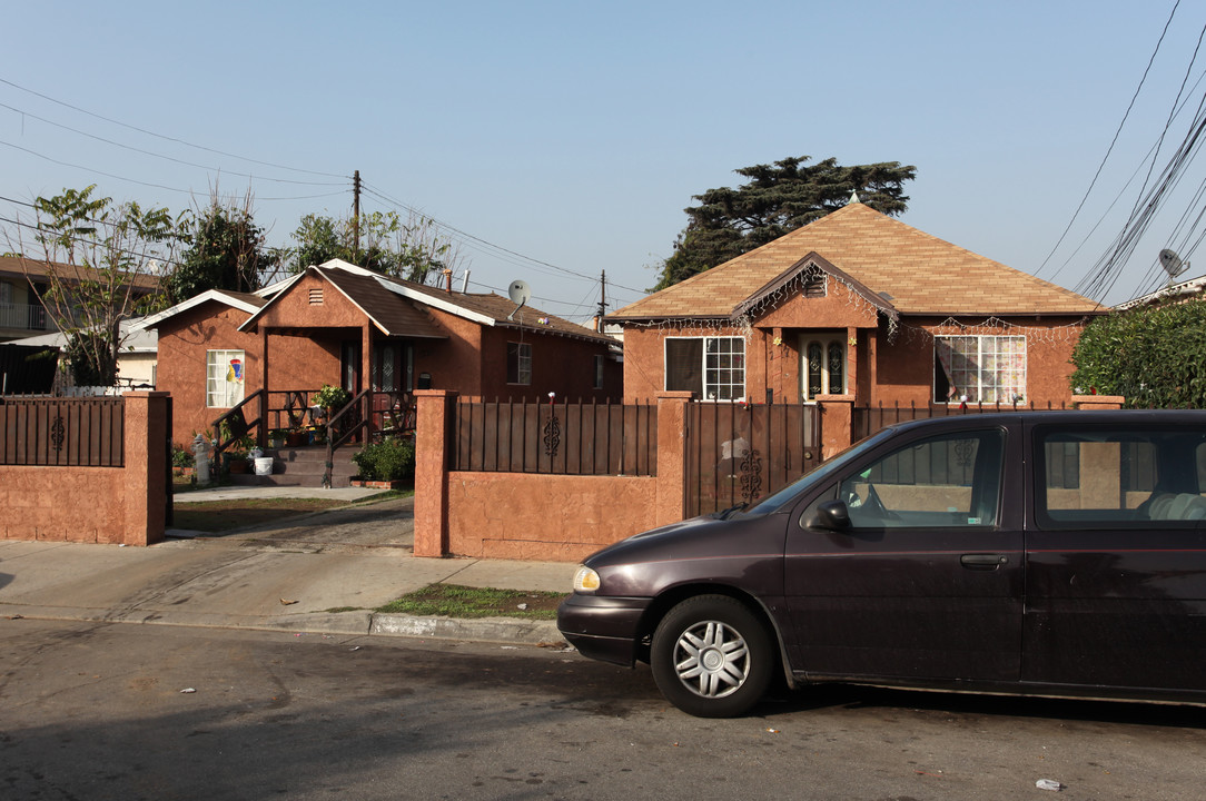 1217-1221 W 109th St in Los Angeles, CA - Building Photo