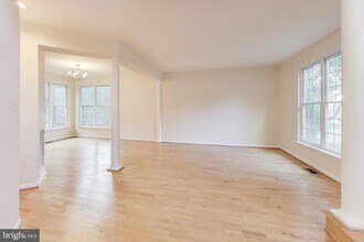 11151 Yellow Leaf Way, Unit 3 in Germantown, MD - Foto de edificio - Building Photo