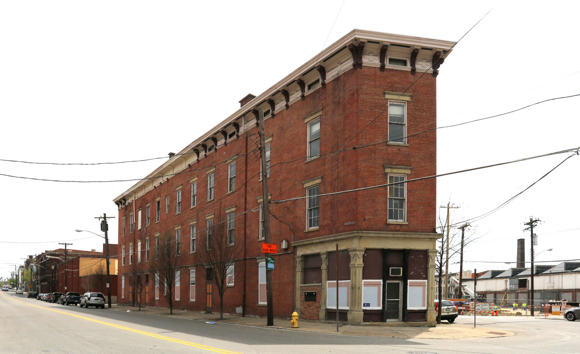 1936-1942 Race St in Cincinnati, OH - Foto de edificio