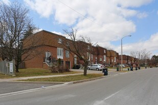 70 Crockamhill Dr in Toronto, ON - Building Photo