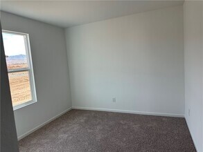 7148 Belle Butte Dr in Kingman, AZ - Building Photo - Building Photo