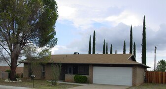 295 Duchess Dr in Sierra Vista, AZ - Building Photo