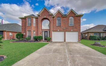 3219 Leila Oaks Dr in Houston, TX - Building Photo - Building Photo