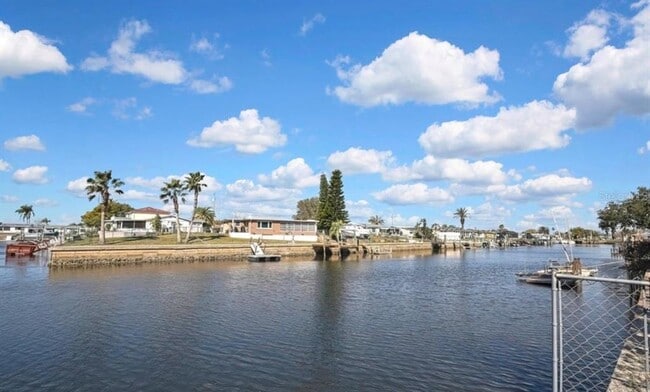 property at 12527 1st Isle