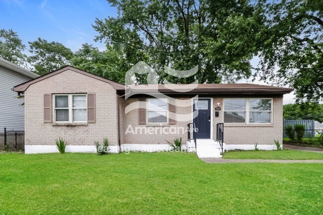 property at 1533 S 32nd St
