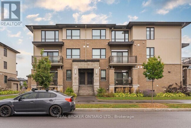 590 Compass St in Ottawa, ON - Building Photo - Building Photo