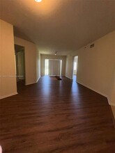 3500 Oaks Clubhouse Dr in Pompano Beach, FL - Building Photo - Building Photo