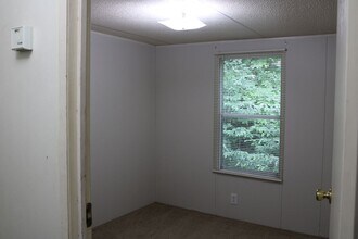 101 River Blf Rd in Brevard, NC - Building Photo - Building Photo