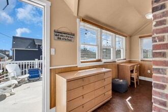 108 Ocean Ave in Point Pleasant Beach, NJ - Foto de edificio - Building Photo