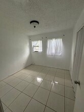 17121 NW 44th Ave in Miami Gardens, FL - Building Photo - Building Photo