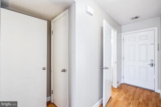7660 Arbory Ct in Laurel, MD - Foto de edificio - Building Photo