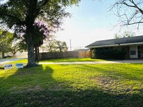 4901 Timber Ln in Rosenberg, TX - Building Photo - Building Photo