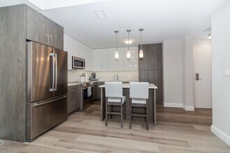 771 Harrison Ave, Unit 107 in Boston, MA - Building Photo - Building Photo
